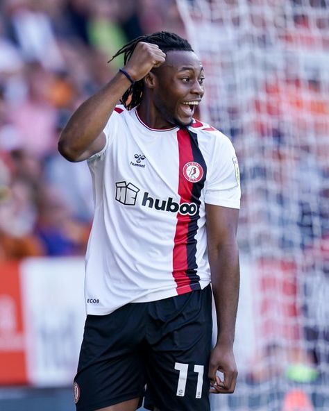 Ghanaian striker Antoine Semenyo scored for Bristol City FC for the second time in a row in the English Championship on Saturday.The 22-year-old came off the bench to score a crucial goal that kept his club from losing to Blackpool.He scored his team's second goal to tie the game seconds after coming off the bench to recuperate from an injury. Tommy Conway scored Bristol City's first goal and the third was an own goal from Blackpool's Marvin Ekpiteta.Both teams found the back of the net once… Bristol City Fc, Aubrey Drake, Bristol City, Football News, Blackpool, Robins, Bristol, Ghana, Drake