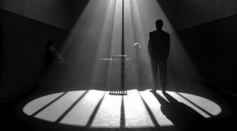 Deakins-2 Film Noir Photography, Color In Film, Cinematography Lighting, Roger Deakins, Black And White Movie, Best Cinematography, Movie Shots, Film Grab, Black And White Film