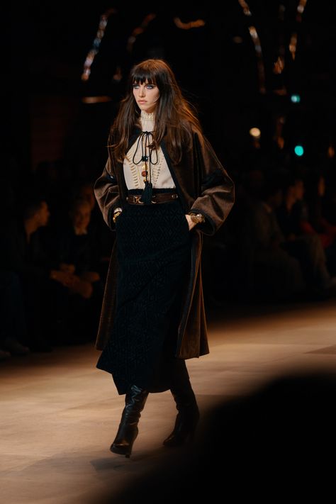 Winter Glam, Goth Hippie, Vogue France, City Shorts, Hedi Slimane, Denim Trends, Classic Chic, Night Looks, Vogue Paris