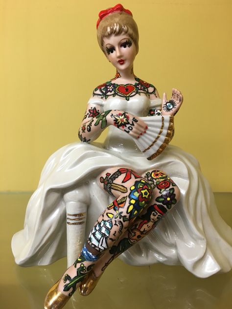 Painted Statues Diy, Repainted Thrift Store Figurines, Painted Thrift Store Figurines, Repainting Ceramic Figurines, Upcycled Ceramic Figurines, Repainted Ceramic Figurines, Painted Figurines Diy, Upcycled Statue, Repainted Figurines