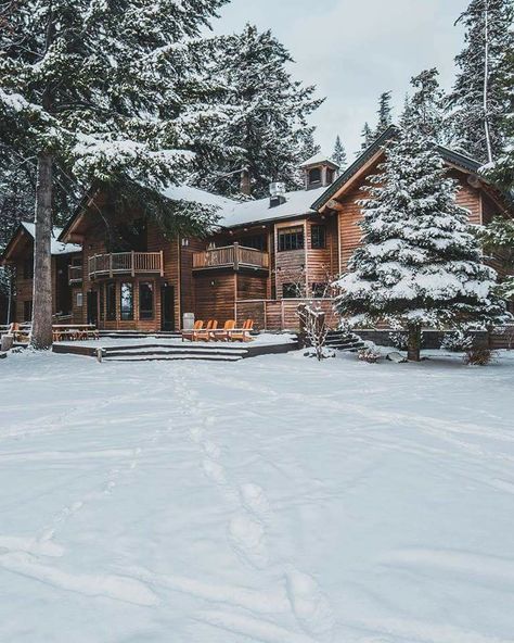 Credence Penelope Douglas, Grace Upon Grace, Raindrops And Roses, Little Cabin In The Woods, Penelope Douglas, Winter Cabin, Little Cabin, Log Cabin Homes, Winter Scenery