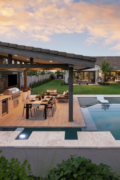 Explore the Rio Verde, a contemporary family style home design in Queen Creek, Arizona. Arizona Backyard, Outdoor Bbq Area, Patio Grande, Pool House Designs, Backyard Layout, Outdoor Kitchen Island, Outdoor Patio Designs, Pool Cabana, Backyard Pavilion