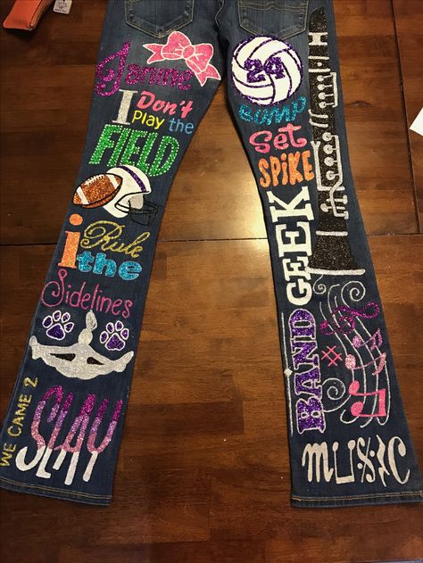 Spirit Jeans Overalls Decorated Ideas, Diy Hoco Jeans, School Spirt Jeans, Hoco Spirt Jeans, Decorated Senior Jeans, Cheer Spirit Jeans, School Spirit Jeans Ideas, Homecoming Jeans Ideas High Schools, Painted Jeans School Spirit Senior