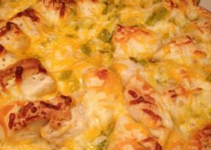 Parmesan Scalloped Potatoes, Cheese Pull Apart, Bread Pull Apart Recipes, Cafe Delites, Creamy Garlic Sauce, Cheese Food, Cheese Potatoes, Pull Apart Bread, Green Chili