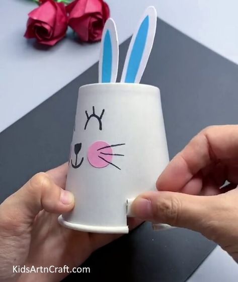 Easy to Make Paper Cup Bunny Craft Tutorial for Kids Check more at https://www.kidsartncraft.com/paper-cup-bunny-craft-tutorial-kids/ Paper Cup Crafts, Bunny Craft, Kindergarden Activities, Creativity Exercises, Hand Crafts For Kids, Cup Crafts, Hand Crafts, Flash Card, Make Paper