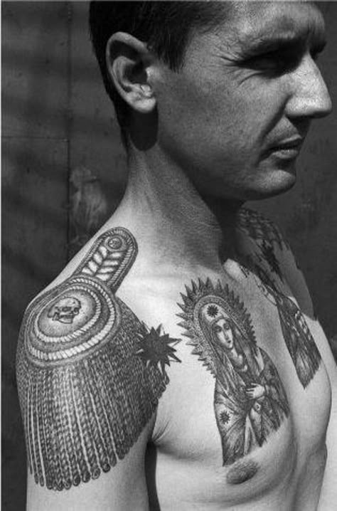 The Meanings Behind Common Russian Prison Tattoos Bratva Russian Tattoo, Russian Style Tattoo, Russian Tattoo Ideas, Prison Tattoo Meanings, Prison Tat, Mob Tattoo, Russian Prison Tattoos, Historical Tattoos, Tattoo Mafia