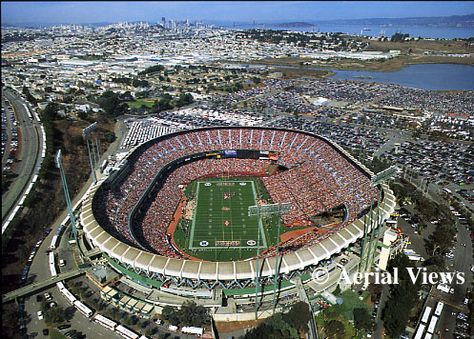 Candlestick Park  2012 is the 49ers last season here... Nfl Football Stadium, Sf Niners, Candlestick Park, Levi Stadium, Nfl Stadiums, Sports Stadium, Sf 49ers, Football Stadium, Baseball Stadium