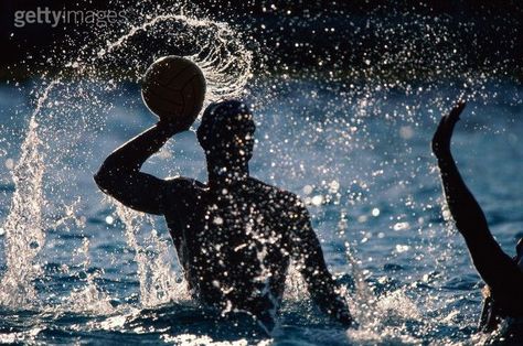 Waterpolo Aesthetic, Men's Water Polo, Golf With Friends, Tidal Waves, Underwater Portrait, Swimming Sport, Final Fantasy X, New Paper, Water Polo