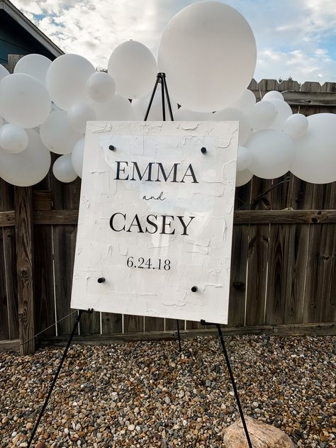 Black White Wedding Signage, Wedding Timeless, Wedding Signs Diy, Acrylic Signage, Custom Wedding Signs, Wedding Black, Wedding 2025, Black White Wedding, Wedding Welcome Sign