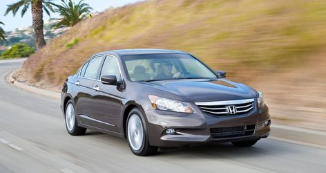 8th Gen Accord, Cars To Buy, Honda Accord V6, 2012 Honda Accord, Car Purchase, Reliable Cars, Honda S, Gas Mileage, Compact Cars