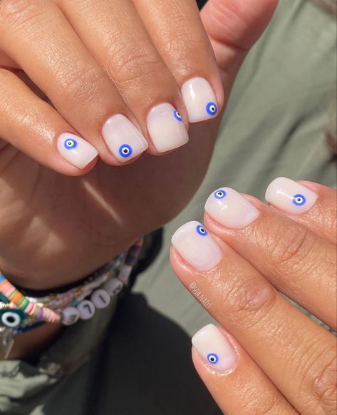 Evil Eye Nails, Minimal Nails Art, Art Guide, Eye Nails, Nails Now, Simple Gel Nails, Minimal Nails, Cute Gel Nails, Nails Desing