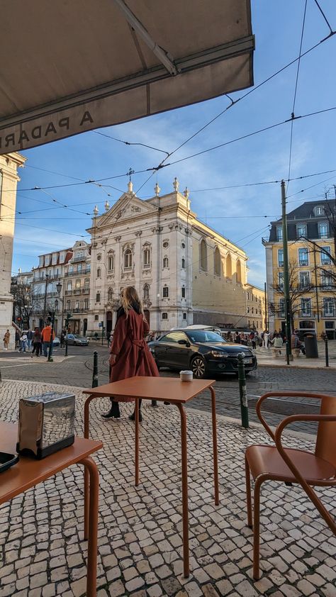 Lisbon buildings Lisbon In Winter, Lisbon Beaches, Portugal Fits, Portugal Aesthetic, Portugal Vacation, Portuguese Culture, Winter Sun, Portugal Travel, Dream City