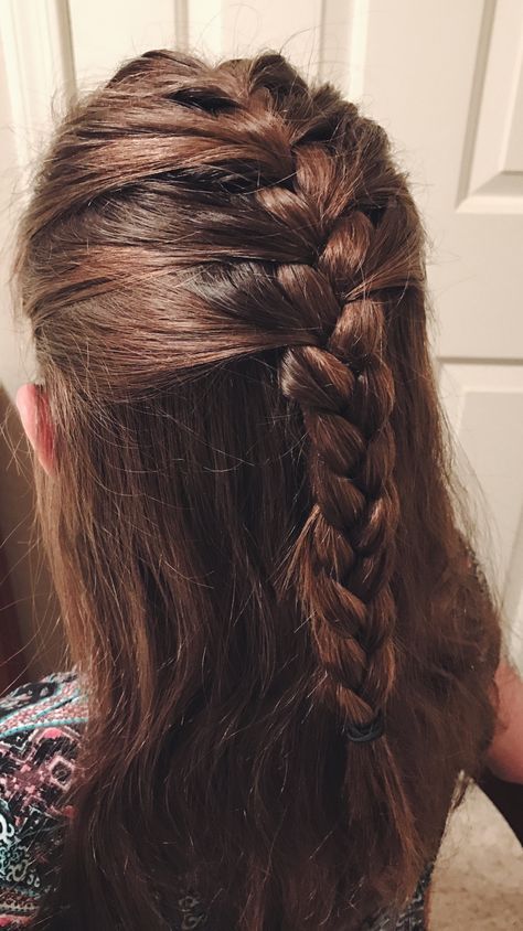 Half up french braid French Plait Half Up Half Down, Plait Half Up Half Down, Half Up Half Down French Braid, French Braid Half Up Half Down, Half Up French Braid, French Plait Hairstyles, Half French Braid, Hairstyles Plaits, Plait Hairstyles