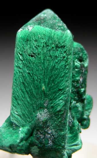 Malachite after Azurite Minerals Crystals Rocks, Rock And Mineral, Pretty Rocks, Azurite Malachite, Beautiful Rocks, Mineral Stone, Minerals And Gemstones, Rocks And Gems, Gem Stones