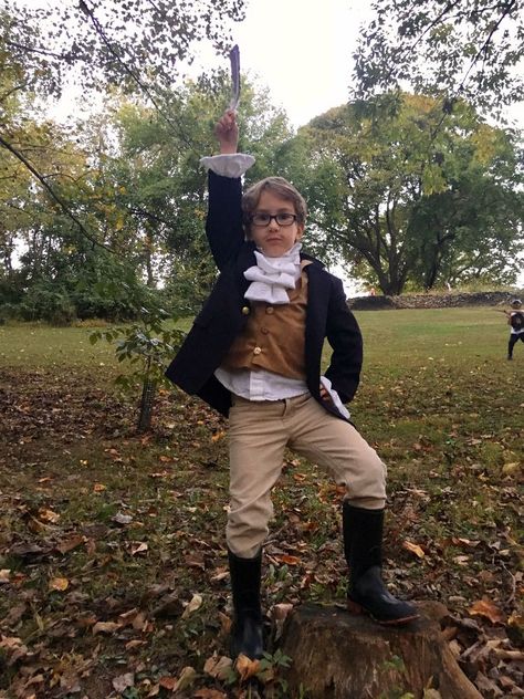 Hamilton Costume Halloween, Alexander Hamilton Costume, Hamilton Costume Diy, Benjamin Franklin Costume, Thomas Jefferson Costume, Hamilton Halloween Costume, George Washington Costume, Hamilton Cosplay, Hamilton Costume