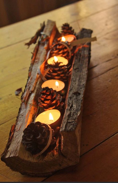 15 Incredible Ideas To Adorn Your Home With Thanksgiving Decor Thanksgiving Turkey Treats, Easy Diy Thanksgiving Decorations, Julkransar Diy, Easy Diy Thanksgiving, Thanksgiving Decorations Diy, Wooden Log, Diy Thanksgiving, Thanksgiving Diy, Thanksgiving Centerpieces