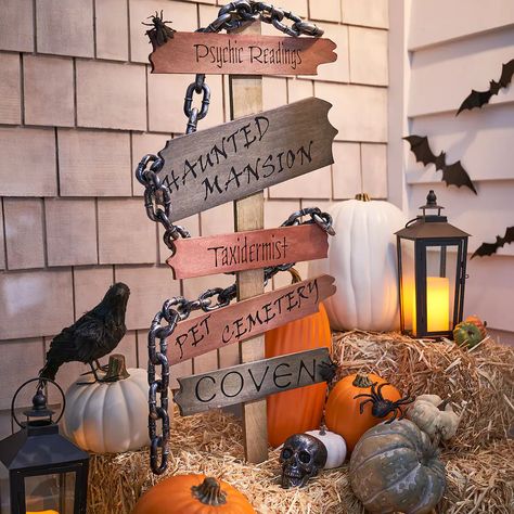 Halloween Signs Diy, Olive Green Paints, Pet Cemetery, Signs Diy, Halloween Sign, Directional Signs, Vinyl Rolls, Copic Coloring, Halloween Signs