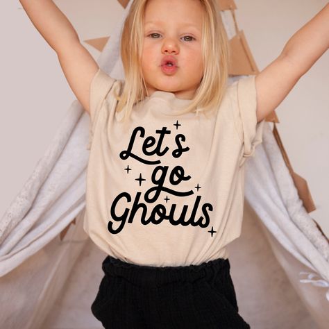 Toddler Halloween Shirt, Toddler Halloween Shirts, Halloween Shirts Kids, Boo Shirts, Cricut Halloween, Toddler Fall, Toddler Halloween, Vinyl Shirts, Halloween Tees