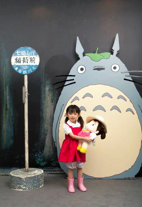 Totoro Trunk Or Treat, Totoro Birthday Theme, Studio Ghibli Trunk Or Treat, Studio Ghibli Decorations Party, Totoro Themed Birthday Party, Totoro Party Ideas, Ghibli Themed Party, Ghibli Party Ideas, Studio Ghibli Themed Party