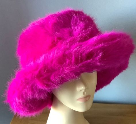 Pink Fluffy Bucket Hat, Pink Fur Hat, Hat Outfit Winter, College Wishlist, Fuzzy Hat, Stand User, Fluffy Hat, Fur Outfit, Pink Bucket Hat