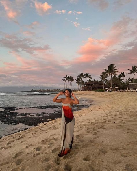 @bsips took us to Hawaii in the Rat and Boa Luciana Dress (and I may never recover from this serve) ⭐️💞 #clothingrental #rent #hauteline Chiffon Dress Outfit, Rat And Boa Dress, Vacay Essentials, Rat And Boa, Beach Vacay, Vacation Vibes, Flower Dresses, Rats, Chiffon Dress