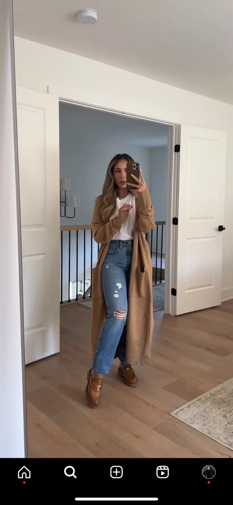 Causal Thanksgiving Outfits, Toni Sevdalis Outfits, Down Home Fab Style, Washington State Outfits, Warm Office Outfits, Jeans And Combat Boots Outfit, Winter Lunch Date Outfit, Educator Outfits, Fall Outits