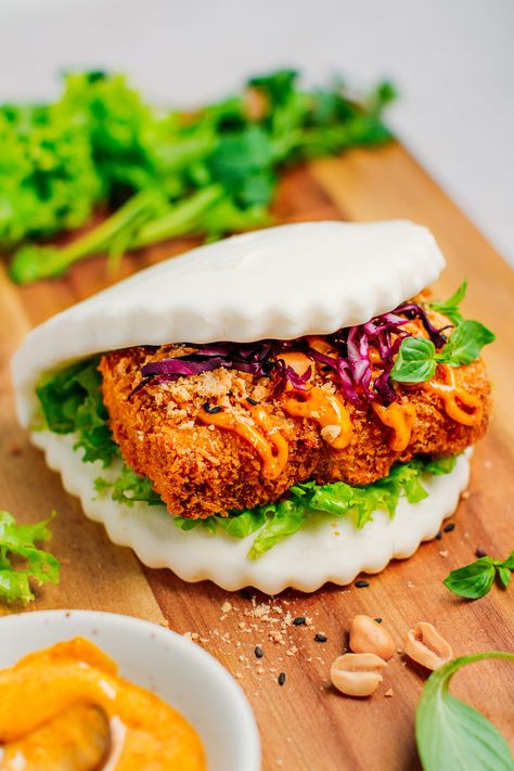 Tempeh Katsu Bao Buns - Full of Plants Tofu Protein, Peanut Salad, Mayo Sauce, Tempeh Recipes, Mapo Tofu, Steamed Tofu, Dump Meals, Bao Buns, Vegetarian Lunch