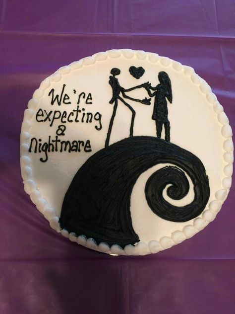 Cute gender reveal cake! Horror Theme Gender Reveal, Jack Skellington Gender Reveal, Tim Burton Gender Reveal, Gender Reveal Halloween Ideas, Emo Gender Reveal, Adams Family Gender Reveal, Gender Reveal Cake Halloween, Gender Reveal Friends Theme, Jack Or Sally Gender Reveal