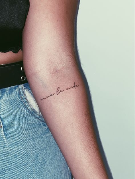 Viva La Vita Tattoo, Coldplay Inspired Tattoo, Just Live Tattoo, Live A Little Tattoo, Spain Tattoos Ideas, Viva La Vida Tattoo, Coldplay Tattoo, Spain Tattoo, Good Vibes Tattoo