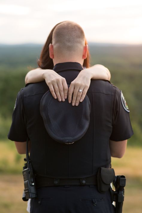 Police engagement photos. Jennifer Mowry photography 2016. Police Engagement Pictures, Police Boyfriend, Police Engagement Photos, Police Academy Graduation, Police Love, Engagement Picture, Couples Engagement Photos, Graduation Photoshoot, Wedding Fun