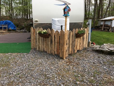 Rv Landscaping Ideas Yards, Seasonal Campsite Ideas Yards, Campground Ideas Campsite, Rv Outdoor Decorating, Seasonal Campsite Ideas, Permanent Camper Site Ideas, Camper Deck, Camper Makeover Ideas, Trailer Patio