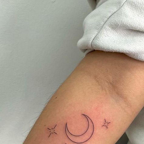 Moon Simple Tattoo, Moon And Star Tattoo, Whimsical Tattoo, Wildflowers Tattoo, Moon And Star Design, Whimsical Tattoos, Fine Line Tattoo, Star And Moon, Line Tattoo