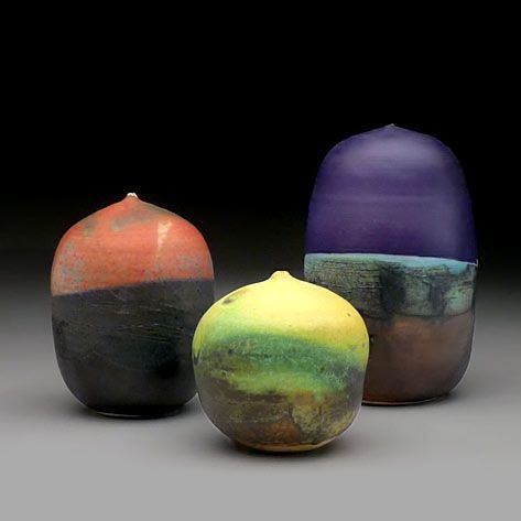 Toshiko Takaezu Toshiko Takaezu, American Ceramics, Pottery Form, Ceramic Artwork, Japanese Pottery, Japanese Ceramics, Ceramic Vessel, Contemporary Ceramics, Vases And Vessels