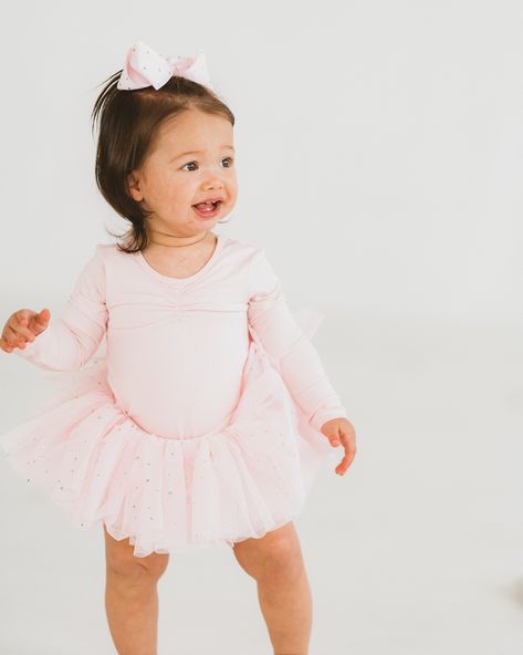 Toddler Ballet Outfit, Toddler Dance Classes, Dance Class Outfit, Ballet Outfit, Toddler Ballet, Kids Ballet, Toddler Dance, Class Outfits, Baby Ballet