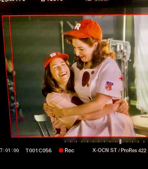 Abbi Jacobson And Darcy Carden, Carson Shaw And Greta Gill, Greta Gill And Carson Shaw, D’arcy Carden, Carson And Greta A League Of Their Own, Greta Gill, League Of Their Own, A League Of Their Own 2022, A League Of Their Own