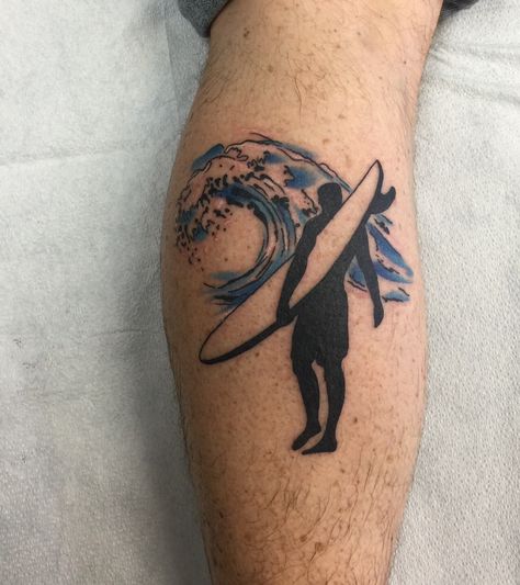 Calf tattoo of surfer and wave Surfing Tattoos, Surf Tattoos, Surfer Tattoo, Colorful Flower Tattoo, Etching Ideas, Surf Tattoo, Nice Tattoos, Memorial Ideas, Wave Tattoo