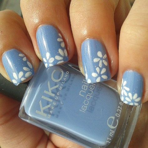 Light blue/purple and daisies Floral Nail Designs, Cute Spring Nails, Flower Nail Designs, Blue Nail Designs, Spring Nail Art, Flower Nail Art, Spring Nail, Orange Nails, Nail Designs Spring