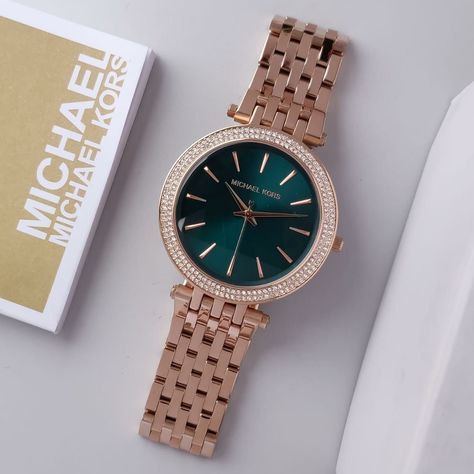 #coach #luxurywatches Gold Chain Watches Women, Rose Gold Watches Women Classy, Chain Watches Women, Michael Kors Watch Women's, Mk Watch Women, Michael Kors Watches Women, Classy Womens Watches, Trendy Watches Women Fashion, Trendy Watches Women