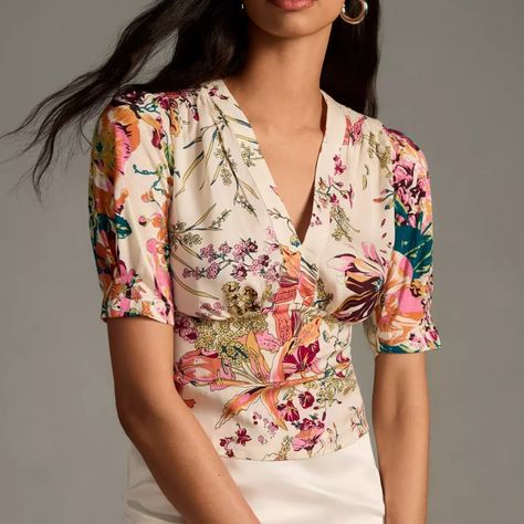 Size 1x Htf Anthropologie Tiny Adelaide Blouse In A Lovely Floral Print. This Blouse Is Perfect For Work Or Going Out. Nwt. - Polyester; Rayon Contrast - Pullover Styling - Hand Wash Dimensions - Plus: 22.75"L (Shorter Torso) Paul Varjak, Holly Golightly, Short Torso, Pretty Blouses, Anthropologie Top, Blouse Outfit, Clothes Ideas, Clothing Ideas, Formal Wear