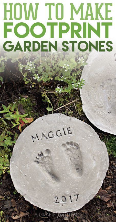 How to Make Footprint Garden Stones // Looking for the perfect Mother's Day gift? Check out how to make these cute footprint garden stones with these easy to follow DIY instructions. Cement Stepping Stones, Diy Stepping Stones, Concrete Stepping Stones, Stepping Stones Diy, Kingston Jamaica, Garden Stepping Stones, Garden Steps, Meteor Garden 2018, Diy Outdoor Decor