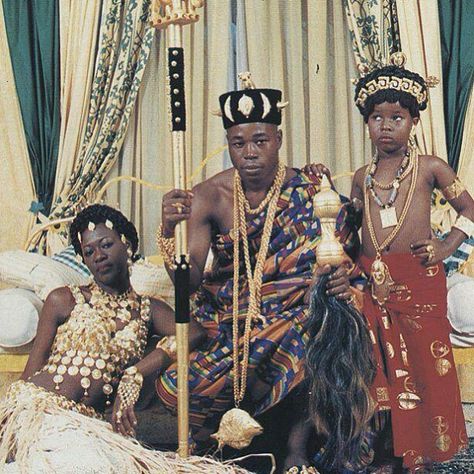 Royal Family The Blacker The Berry, Black King And Queen, Black Royalty, Bloc Party, Afrique Art, African Royalty, By Any Means Necessary, African People, Black Families