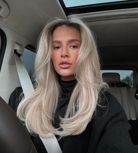 Scandinavian Hair, Summer Blonde Hair, Hair Blond, Blowout Hair, Blonde Hair Inspiration, Blonde Hair Looks, Jo Malone, Hair Inspo Color, Love Island