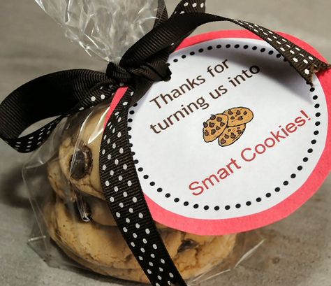 Teacher Appreciation Smart Cookies Free Printable World Teachers Day, Smart Cookies, Teacher Treats, World Teachers, Teachers Gifts, Presents For Teachers, School Teacher Gifts, Staff Appreciation, Teachers Day