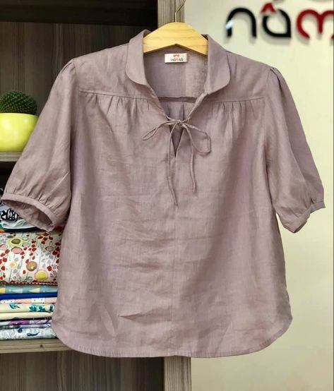 Cotton Linen Tops For Women, Cotton Tops Designs For Jeans, Cotton Tops For Jeans, Cotton Short Tops, Linen Style Fashion, Cotton Tops Designs, Simple Frocks, Linen Tops, Women Blouses Fashion