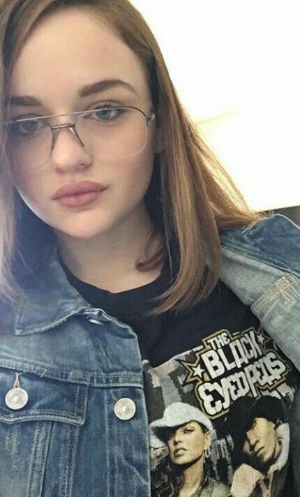 Joey Core, King Picture, Hunter King, King Style, Women Crush, Mackenzie Foy, Aloe Vera For Hair, Joey King, Kissing Booth