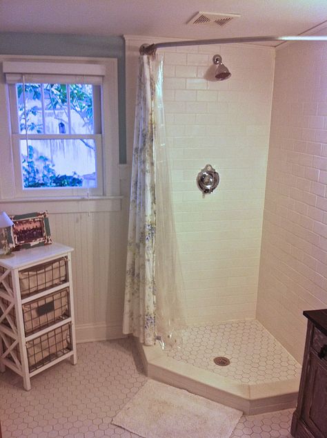 This is an easy DIY project for inexpensive to give an urban/industrial design element to your home. Corner Shower Stalls, Neo Angle Shower, Small Shower Remodel, Small Showers, Dekor Diy, Bathroom Remodel Shower, Shower Curtain Rods, Corner Shower, Diy Curtains