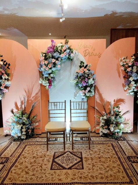 Rosepetal Backdrop adalah jasa yang bergerak di bidang backdrop decoration. Kami menerima jasa dekorasi untuk moment lamaran, pre-wedding, wedding, birthday party, private party, garden party, engagement, dll daerah Jabodetabek Whatsapp : 0812.1262.3361 Instagram : rosepetalbackdrop Dekor Engagement Simple, Garden Party Engagement, Dekor Engagement, Decor Lamaran, Dekor Lamaran, Backdrop Engagement, New Home Decor Ideas, Chic Home Decor Ideas, Tea Ceremony Wedding