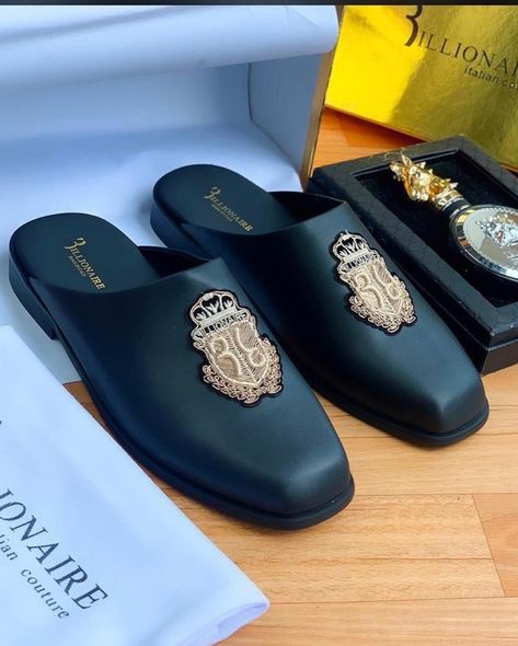 Sizes:40-46 Price:65,000 Send a DM to order WhatsApp:08104101651 Half Shoes Men, Louis Vuitton Luggage Set, Real Men Real Style, Leather Slippers For Men, Casual Summer Sandals, Louis Vuitton Luggage, Half Shoes, Image Swag, Gucci Men Shoes