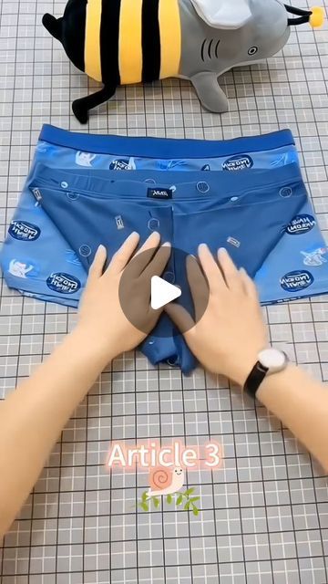 How To Folding on Instagram: "Men’s underwear folding collection❤️❤️❤️#folding #storage #storagebox #storagehacks #hype #foldingclothes #lifehacks #fyp" Instagram Men, How To Fold, Folding Clothes, Storage Hacks, Boy Shorts, Storage Box, Life Hacks, On Instagram, Clothes