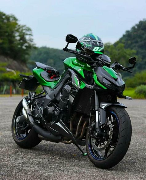 Z1000 Modified, Zh2 Kawasaki, Z900 Modified, Green Motorcycle Helmet, Chevron Tattoo, Honda Cb650r, Ninja Bike, Green Motorcycle, Tmax Yamaha